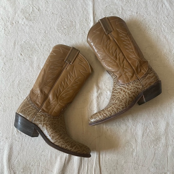 Nocona Boots Shoes - VINTAGE NOCONA Western Boots